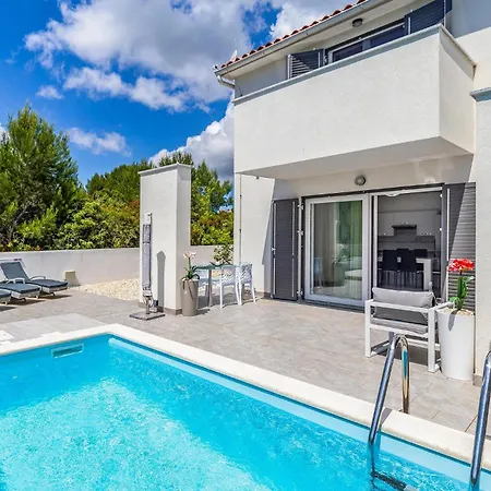 Holiday home Amazing In With Wi-fi *